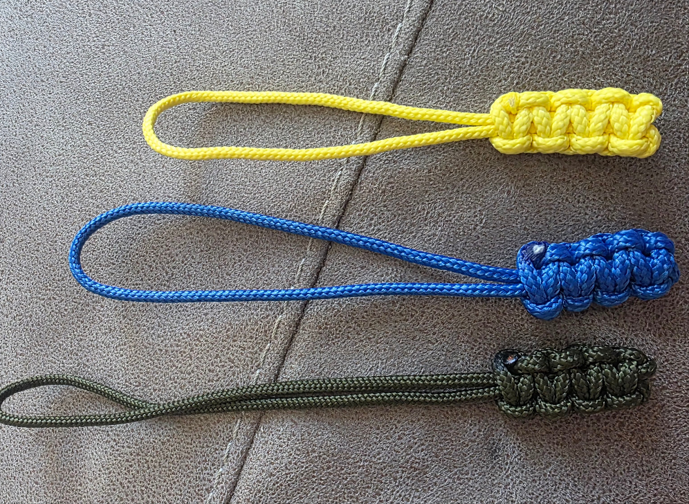 Paracord baggage tags