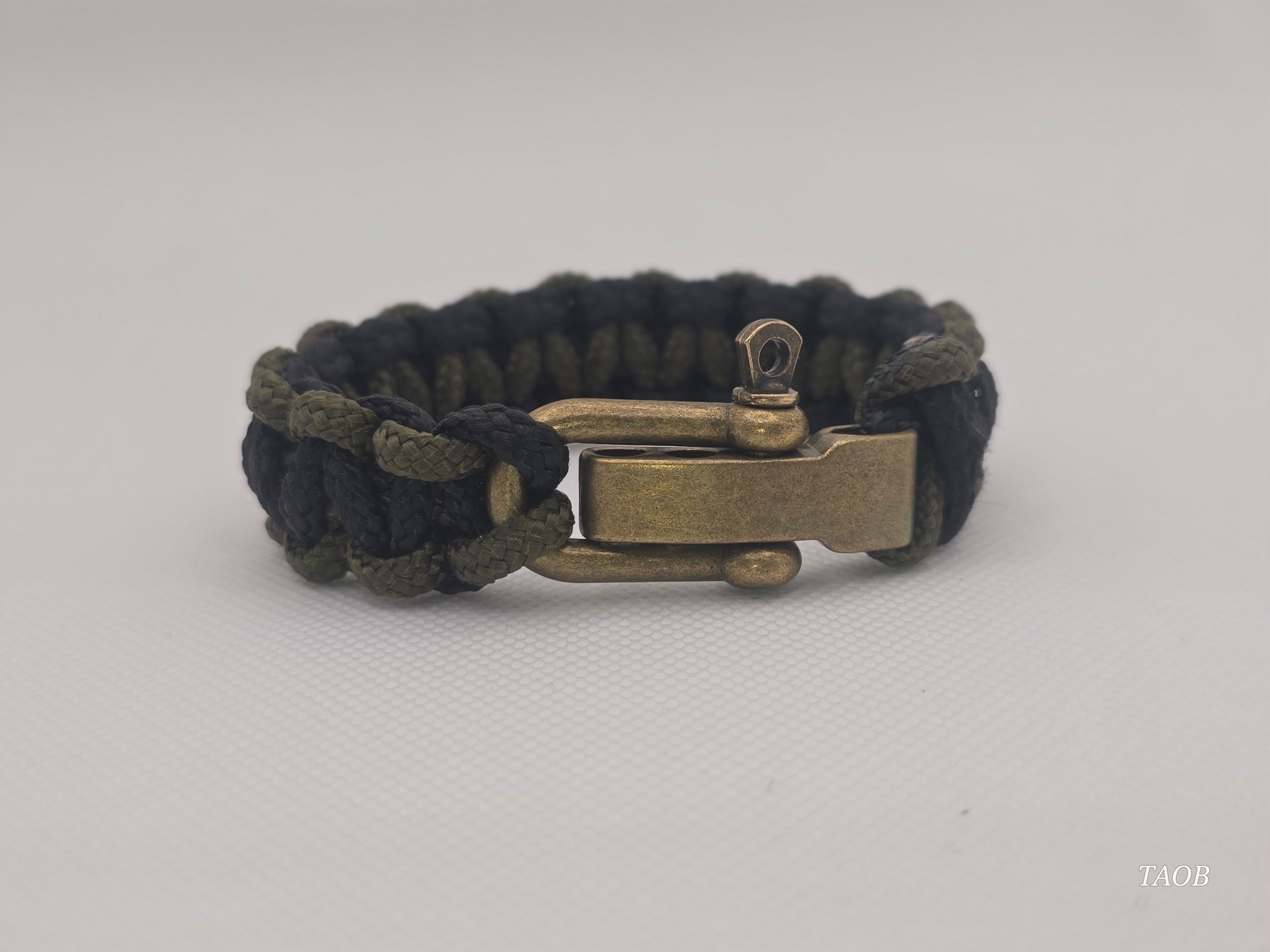 Dual Colour paracord bracelet with brass buckle